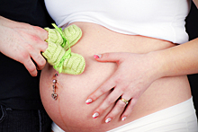 Будущим мамам рассказали, можно ли носить пирсинг во время беременности