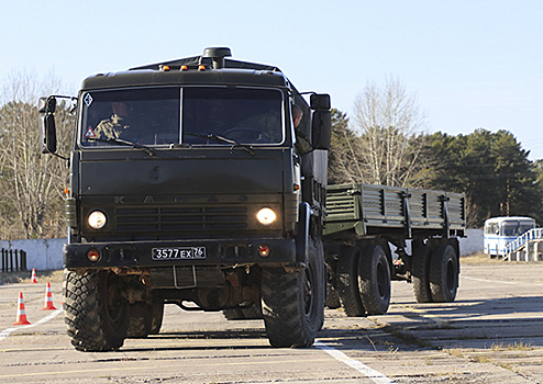 Около 1 тыс. военных водителей подготовят в ЦВО до конца 2019 года