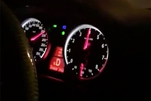 Лихачи на BMW и Mercedes разогнались в Подмосковье до 270 километров в час