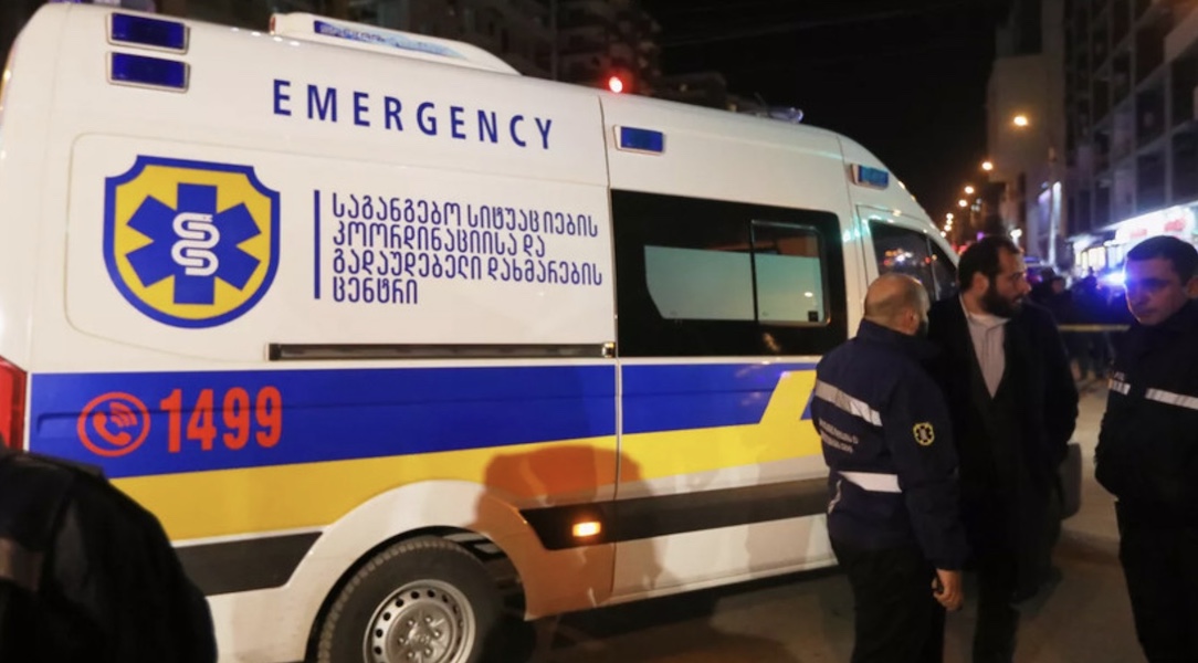 Взрыв раздался в жилом доме в Тбилиси, проводится эвакуация