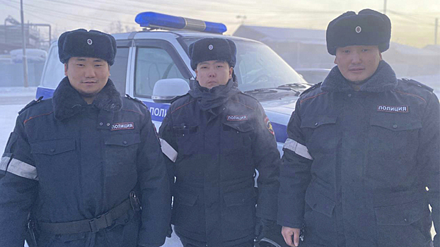 В Якутии полицейские оказали помощь женщине, оказавшейся в беспомощном состоянии