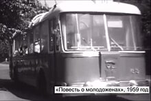 В Петербурге пассажирам автобусов начали показывать старые фильмы