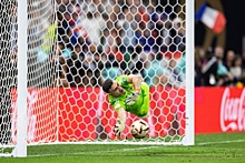 Восьмое пришествие Месси: Легендарному аргентинцу вручили очередной "Золотой мяч"
