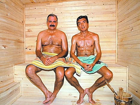 Фото Никиты Михалкова с новорожденной дочерью вызвало переполох в Сети: новости,