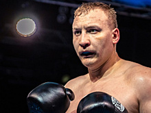 Супертяж Бабич нокаутировал Швайко в бою за чемпиона Украины. Усатый Усик принёс пояс