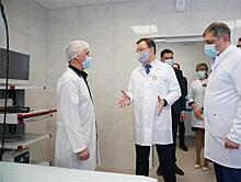 Дмитрий Азаров проверил работу нового центра амбулаторной онкологической помощи