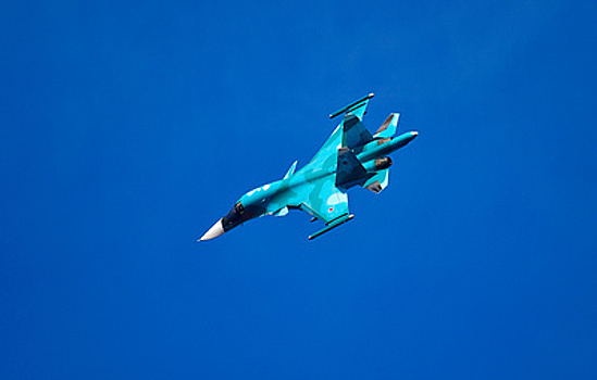 В Новосибирске российские военные летчики покажут пилотаж на Су-34