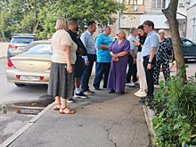 Жители Старобитцевской улицы попросили установить новую лестницу на дворовой территории