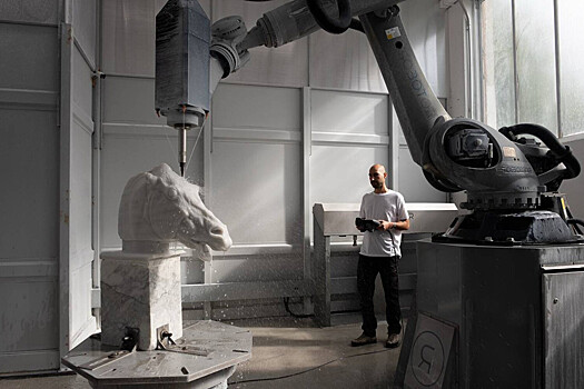 Робот вырезал из мрамора точную копию греческой скульптуры
