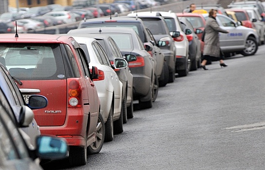 В Думе предложили направлять средства от парковки на строительство дорог в регионах