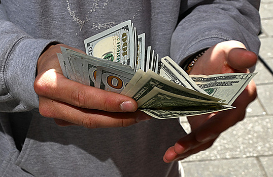 Минфин советует гражданам хранить сбережения в золоте и инвестиционных бриллиантах