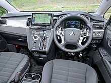 Mitsubishi представила рестайлинг минивэна Delica D:5 на японском рынке