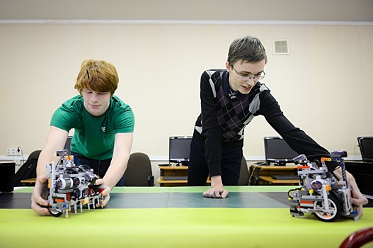 Детям и подросткам расскажут о робототехнике на английском языке в библиотеке иностранной литературы