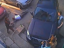 В Полевском внедорожник влетел в толпу людей (ВИДЕО)