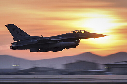 «Ренхап»: американский F-16 рухнул в море в Южной Корее