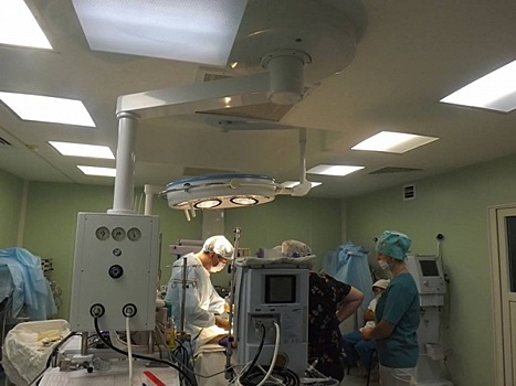 Врачи из Москвы и Санкт-Петербурга прооперируют школьницу в Сосновом Бору