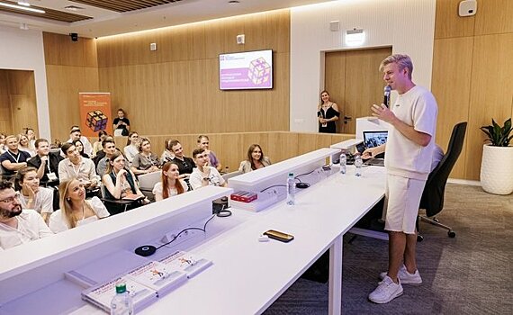Встречи Клуба молодых предпринимателей Росмолодёжь.Бизнес посетили свыше 4 тысяч участников