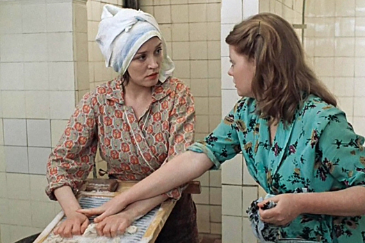 Зачем в СССР женщины мыли голову стиральным порошком