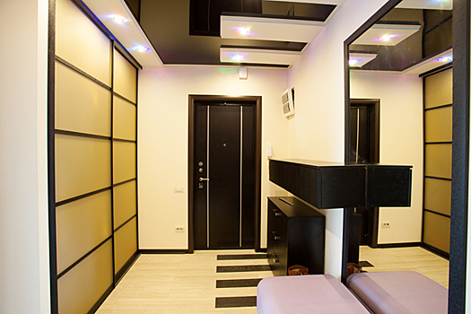 Как замаскировать электрощиток в прихожей