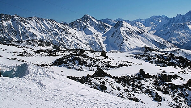 В горах КБР заблудились два альпиниста из Москвы