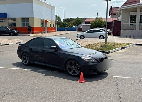 Бабушка с внуком оказались под колесами BMW в Гулькевичах
