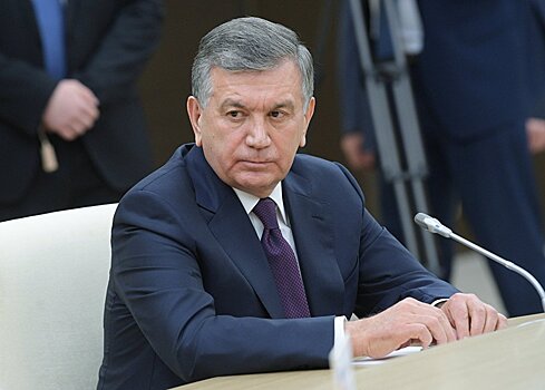 Мирзиёев призвал бизнес вернуть деньги из-за рубежа