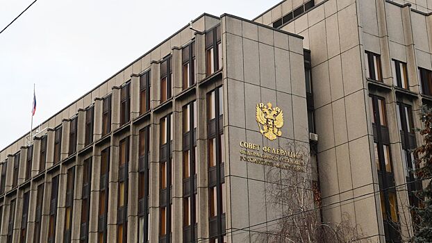 В Совфеде призвали поднять налоги, чтобы спасти бюджет РФ