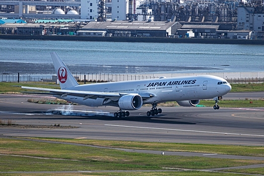 Япония заинтересована в возобновлении авиасообщения с Россией