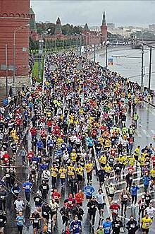 Спортсмены из 60 городов России и стран ближнего зарубежья пробегут марафон в Самаре