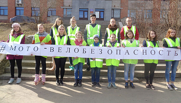 В Пудоже детей агитировали за «Мото-вело безопасность»