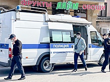 Полицейских, отразивших вооруженное нападение в Махачкале, наградили медалями