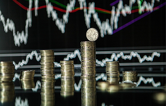 Реальный эффективный курс рубля снизился на 5,5%