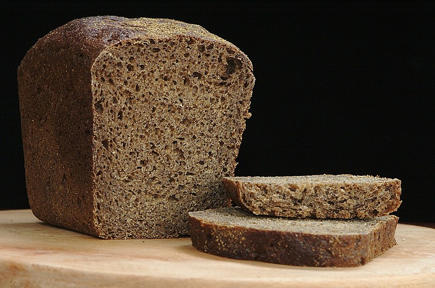 Ржаной хлеб — основа русской кухни, его пекут у нас с XI века. Многие любят его даже больше чем пшеничный. Эмигранты часто отмечают, что за рубежом найти ржаной хлеб с привычным нам вкусом сложно. 