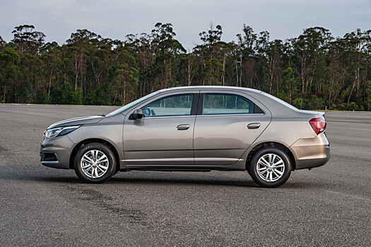 UzAuto анонсировала рестайлинг Chevrolet Cobalt и зафиксировала ажиотаж на уходящий Lacetti