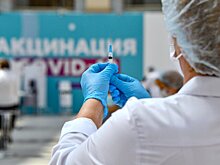 Большинство сотрудников ведущих торговых сетей РФ привились от коронавируса