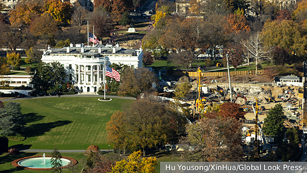 Экс-адвокат Обамы и Клинтона подал в суд на Трампа за перестройку Белого дома