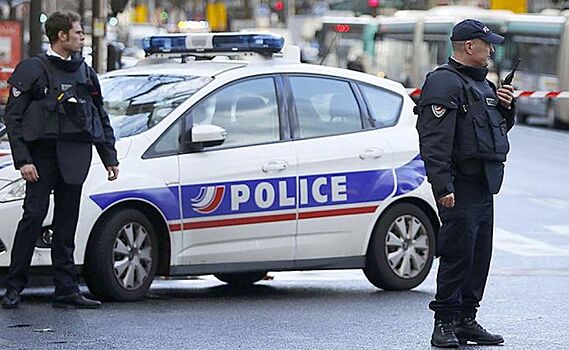 Власти Парижа опровергли информацию о взрыве