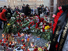 Память сквозь года. Сегодня в Петербурге вспоминают жертв теракта в метрополитене