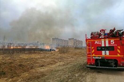 Массовые пожары снова охватили дома и дачи в Канском районе