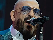 Шуфутинский признался, что жена его ревнует