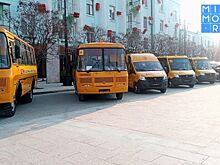 Власти Дагестана подарили жителям более ста машин скорой помощи и школьных автобусов