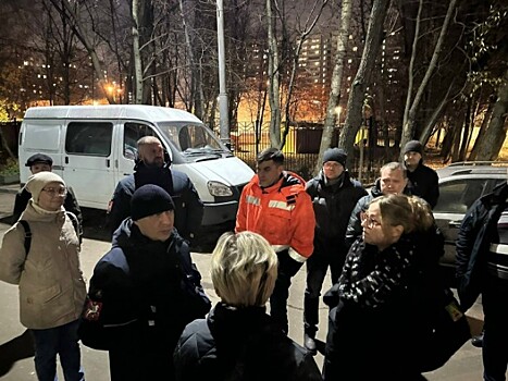 В Теплом стане обсудили вопросы благоустройства дворовой территории