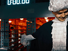 «Неискусственный интеллект»: как показать жизнь венчурного инвестора в стиле киберпанк