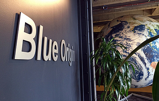Reuters: Blue Origin намерена брать с туристов за суборбитальный полет по $200-300 тыс.