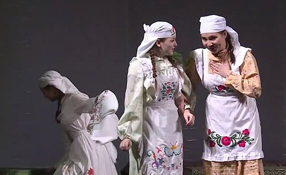 Тинчурину посвящается: гала-концерт фестиваля школьников "Сияние зажженных им огней"