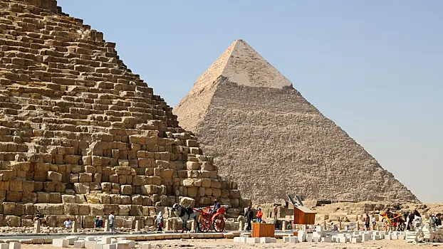 Около 500 российских туристов не смогли вовремя вылететь из Египта