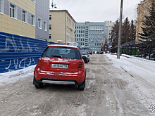 "Король парковки" вынудил кемеровских автолюбителей нарушать ПДД