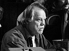 Умер актер, сыгравший в фильмах о Джеймсе Бонде