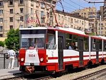 В Волгограде неизвестные стреляют из пневматики и бросают камни в трамваи