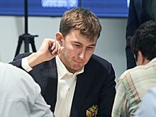 Карякин сыграл в шахматы с кадетами в Оренбурге